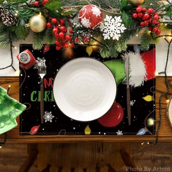 Artoid Mode Xmas Ball Merry Christmas Placemats Set of 4, 12x18 Inch Seasonal - Picture 2 of 5